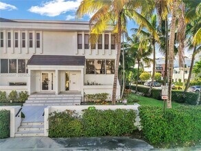 10090 Bay Harbor Terrace in Bay Harbor Islands, FL - Building Photo - Building Photo
