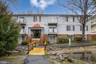 4420 Groombridge Way in Alexandria, VA - Building Photo - Building Photo