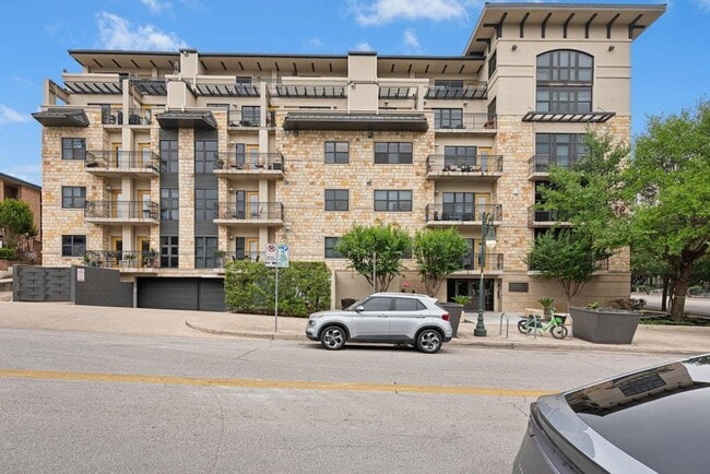 property at 1812 West Ave