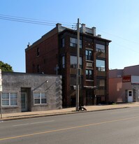 1253 Main St E Apartments