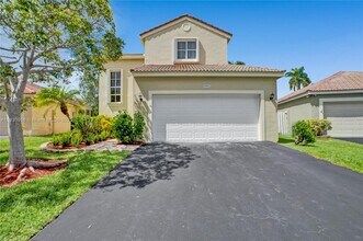797 Chimney Rock Rd in Weston, FL - Foto de edificio - Building Photo
