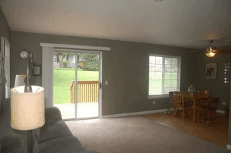 404 Village Creek Dr in Lake In The Hills, IL - Building Photo - Building Photo