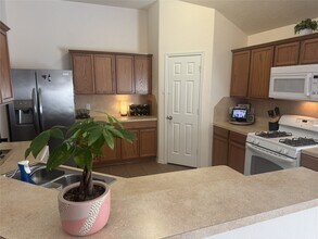 14423 Dakota Bend Dr in Cypress, TX - Building Photo - Building Photo