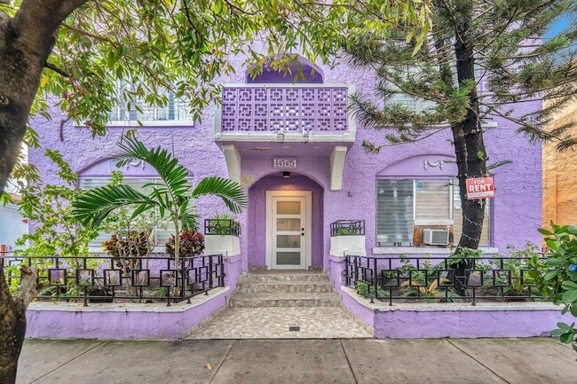 1554 SW 5th St, Unit 5b in Miami, FL - Foto de edificio - Building Photo