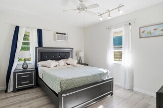 235 Seaview Ct, Unit E6 in Marco Island, FL - Building Photo - Building Photo