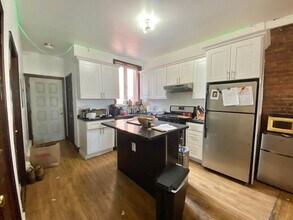 526 Harvard St in Brookline, MA - Foto de edificio - Building Photo