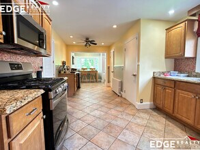 39 Donnybrook Rd, Unit 1 in Boston, MA - Building Photo - Building Photo