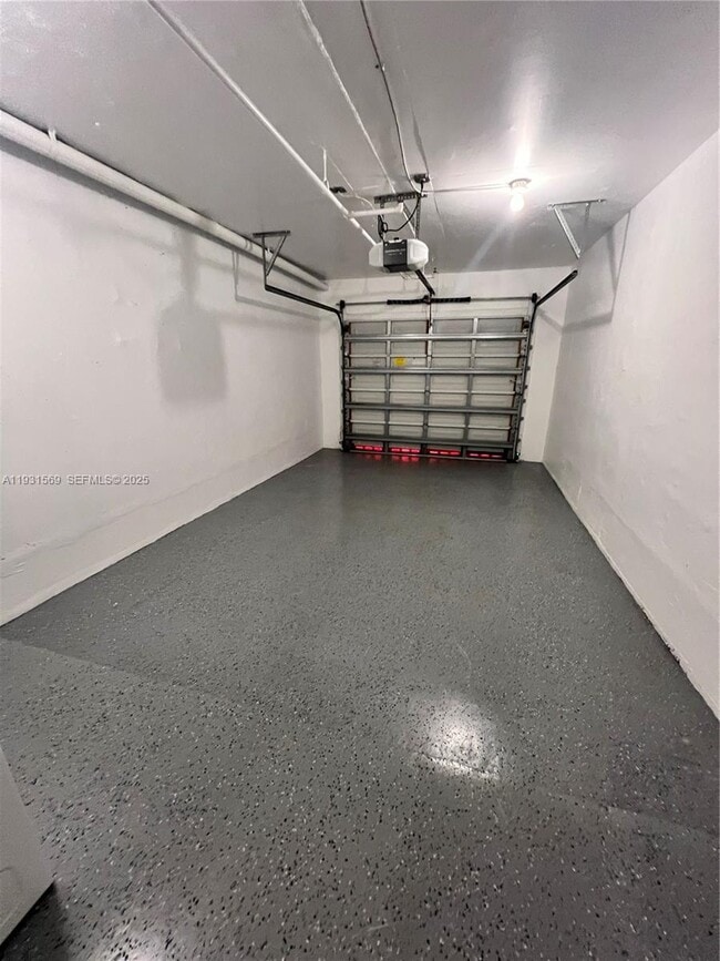 2021 SE 10th Ave in Fort Lauderdale, FL - Building Photo - Building Photo