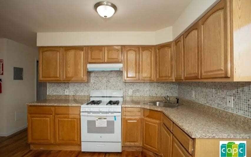 1049 Colyer Street in Orlando, FL - Building Photo