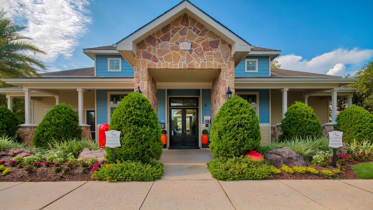 Villas at Bon Secour in Gulf Shores, AL - Building Photo