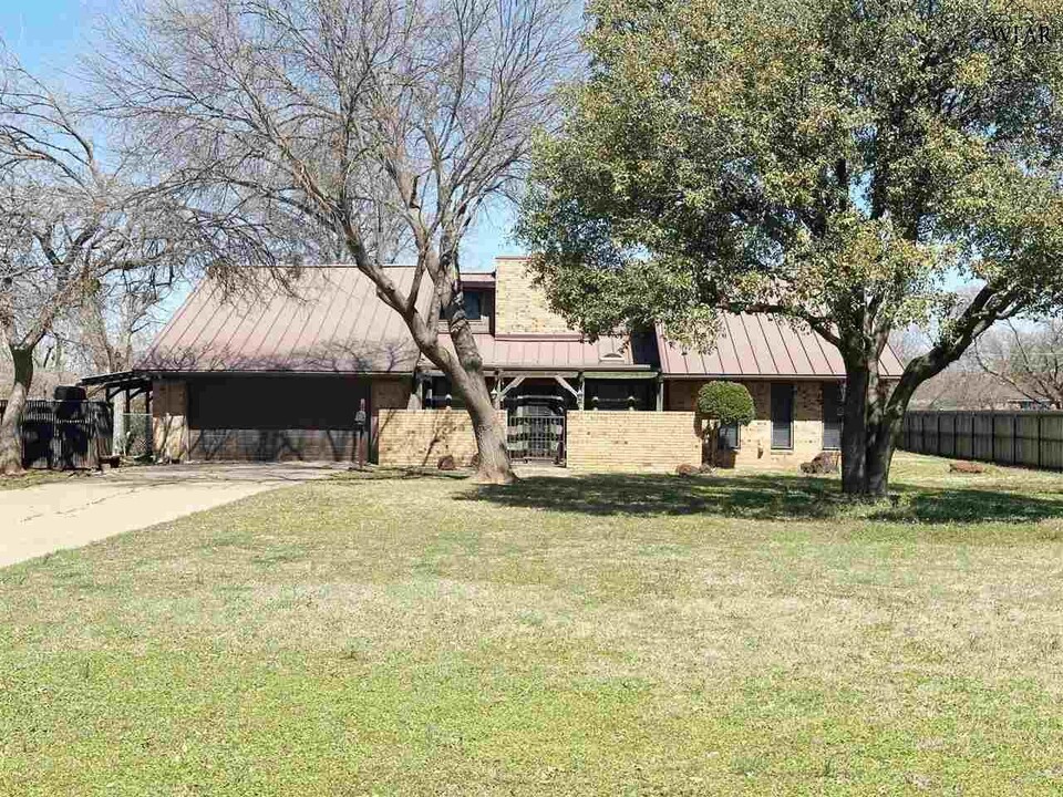 1908 Club View St in Wichita Falls, TX - Building Photo