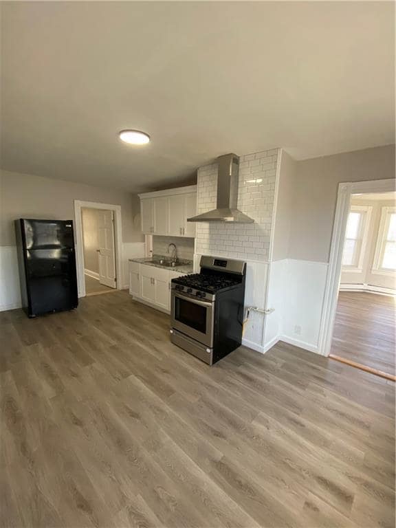property at 100 Harold St
