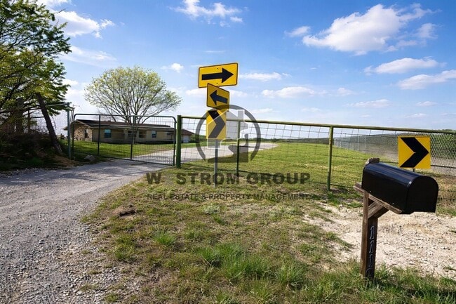 1119 Salt Creek Rd in Springtown, TX - Building Photo - Building Photo