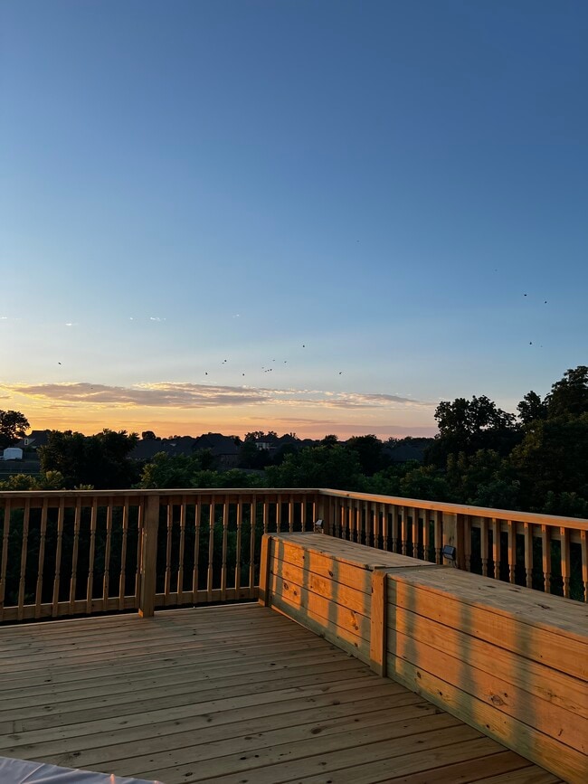 property at 532 Woodcreek Lp