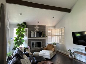 15124 Berry Trail in Dallas, TX - Building Photo - Building Photo