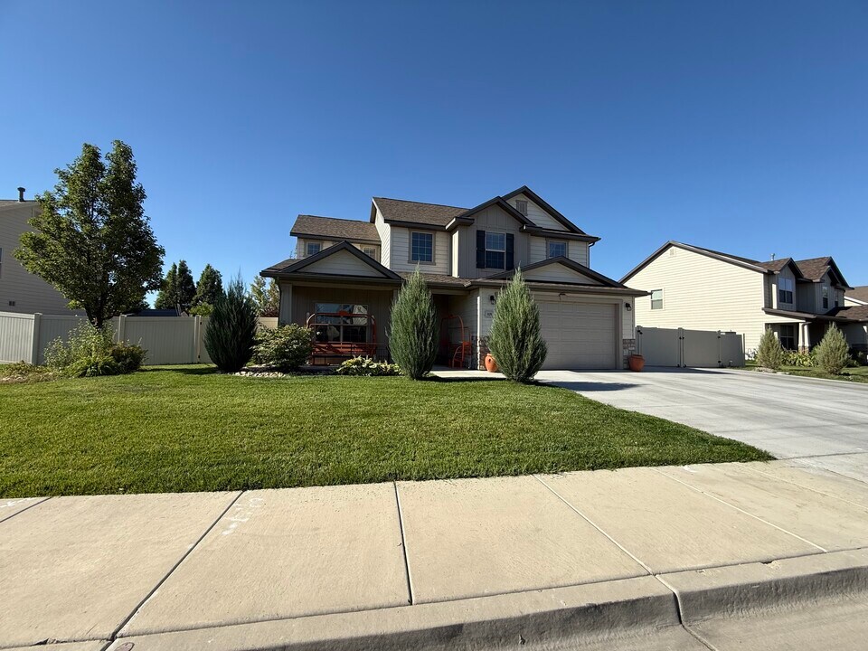 628 E 1900 S in Lehi, UT - Building Photo