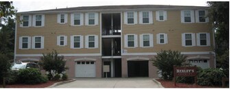 1057 Bexley St in Charleston, SC - Building Photo