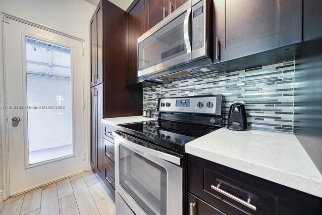 644 NE 82nd Ter in Miami, FL - Building Photo - Building Photo