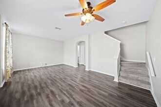 3416 Red Rock Dr in Land O Lakes, FL - Building Photo - Building Photo