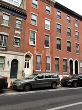 1829 Spruce St, Unit 2F in Philadelphia, PA - Building Photo - Building Photo
