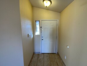 1641 Montiano Loop SE in Rio Rancho, NM - Building Photo - Building Photo