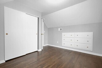 2229 Middlehurst Dr in Columbus, OH - Foto de edificio - Building Photo