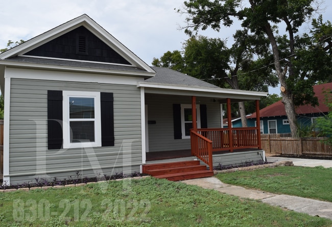 213 Stafford St in San Antonio, TX - Building Photo - Building Photo
