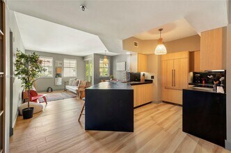 3145 NE 184th St, Unit 5305 in North Miami Beach, FL - Building Photo - Building Photo