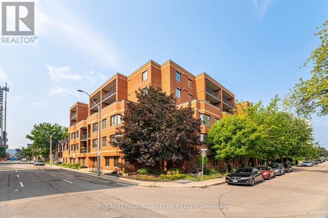 property at 47-347 Caroline St N
