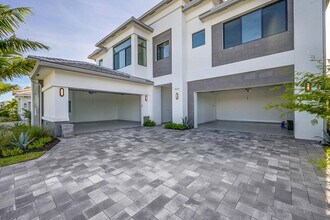 9979 Migration Pt in Palm Beach Gardens, FL - Building Photo - Building Photo