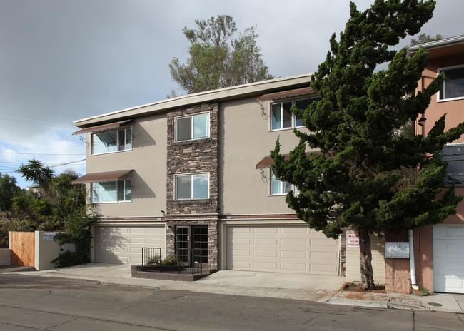 Wilshire Terrace in San Diego, CA - Building Photo - Building Photo