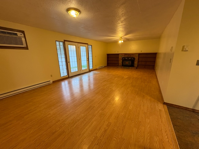 property at 1922 Dry Hollow Rd