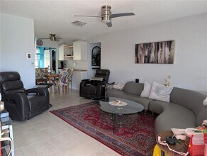 3833 101st Terrace N in Pinellas Park, FL - Building Photo - Building Photo