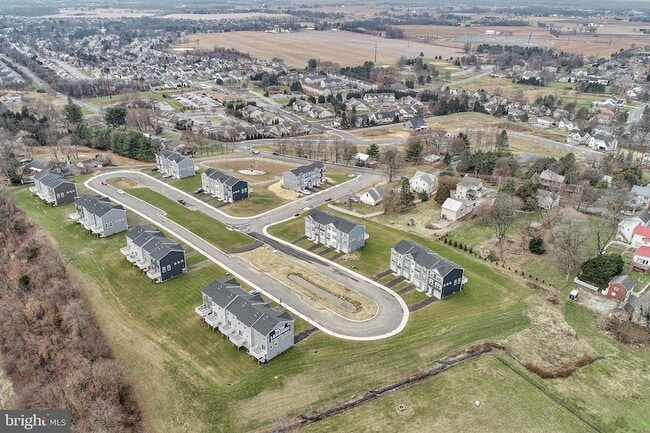 2026 Ter Vw Ln in Mechanicsburg, PA - Foto de edificio - Building Photo