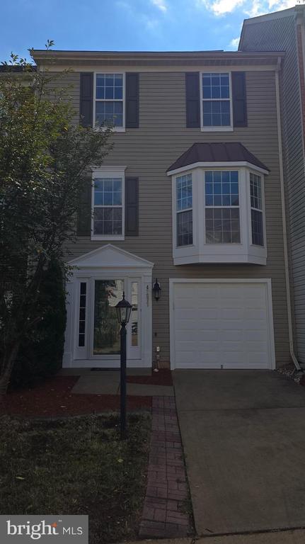 47577 Sharpskin Island Square in Sterling, VA - Building Photo - Building Photo