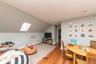 848 N Wood St in Chicago, IL - Building Photo - Building Photo