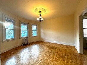 62 Garretson Ave in Bayonne, NJ - Building Photo - Building Photo