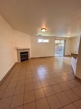 1044 S Rio Linda St in Visalia, CA - Building Photo - Building Photo