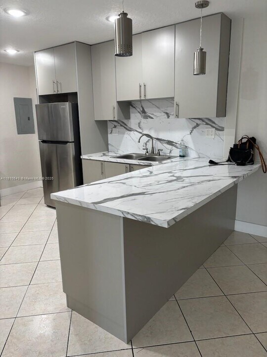846 W 31st St in Hialeah, FL - Building Photo