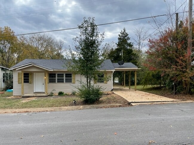 property at 1036 North St
