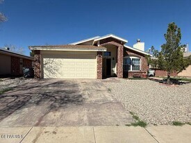 5353 Colin Powell Ave in El Paso, TX - Building Photo