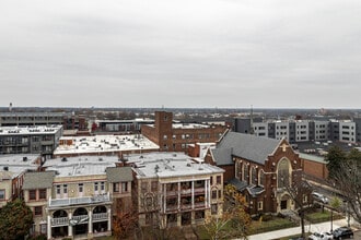 1102-1108 W Grace St in Richmond, VA - Foto de edificio - Building Photo
