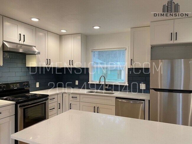 9012 Highland Ave SW in Lakewood, WA - Foto de edificio - Building Photo