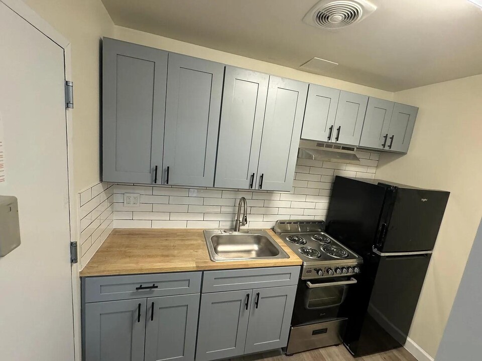 446 Cyrus Pl in Bronx, NY - Building Photo