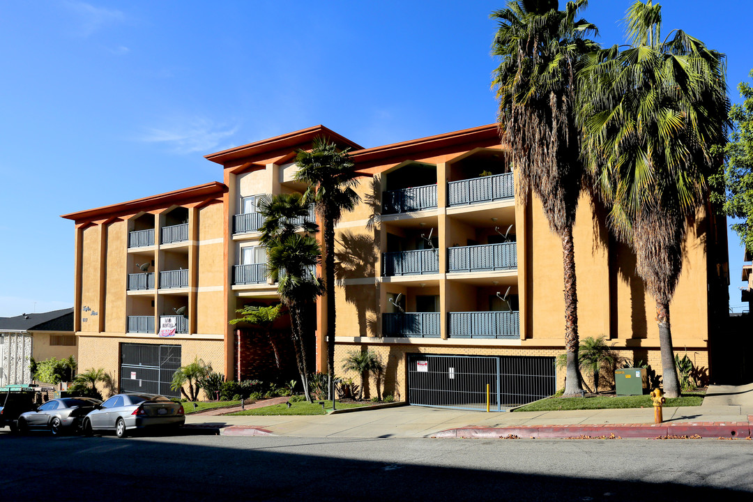 Taylor Manor Apartments in Montebello, CA - Building Photo