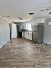 2528 W Ave N in San Angelo, TX - Building Photo - Building Photo