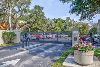 633 S Palmetto Ave-Unit -3070 in Daytona Beach, FL - Building Photo - Building Photo