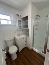 83 1/2 Summer St, Unit 2 in Salem, MA - Foto de edificio - Building Photo