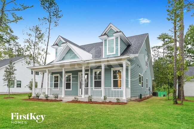 114 Pecan Dr in Summerville, SC - Foto de edificio - Building Photo