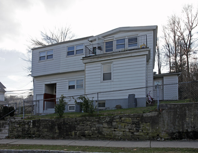 35 Prospect St in Dover, NJ - Foto de edificio - Building Photo